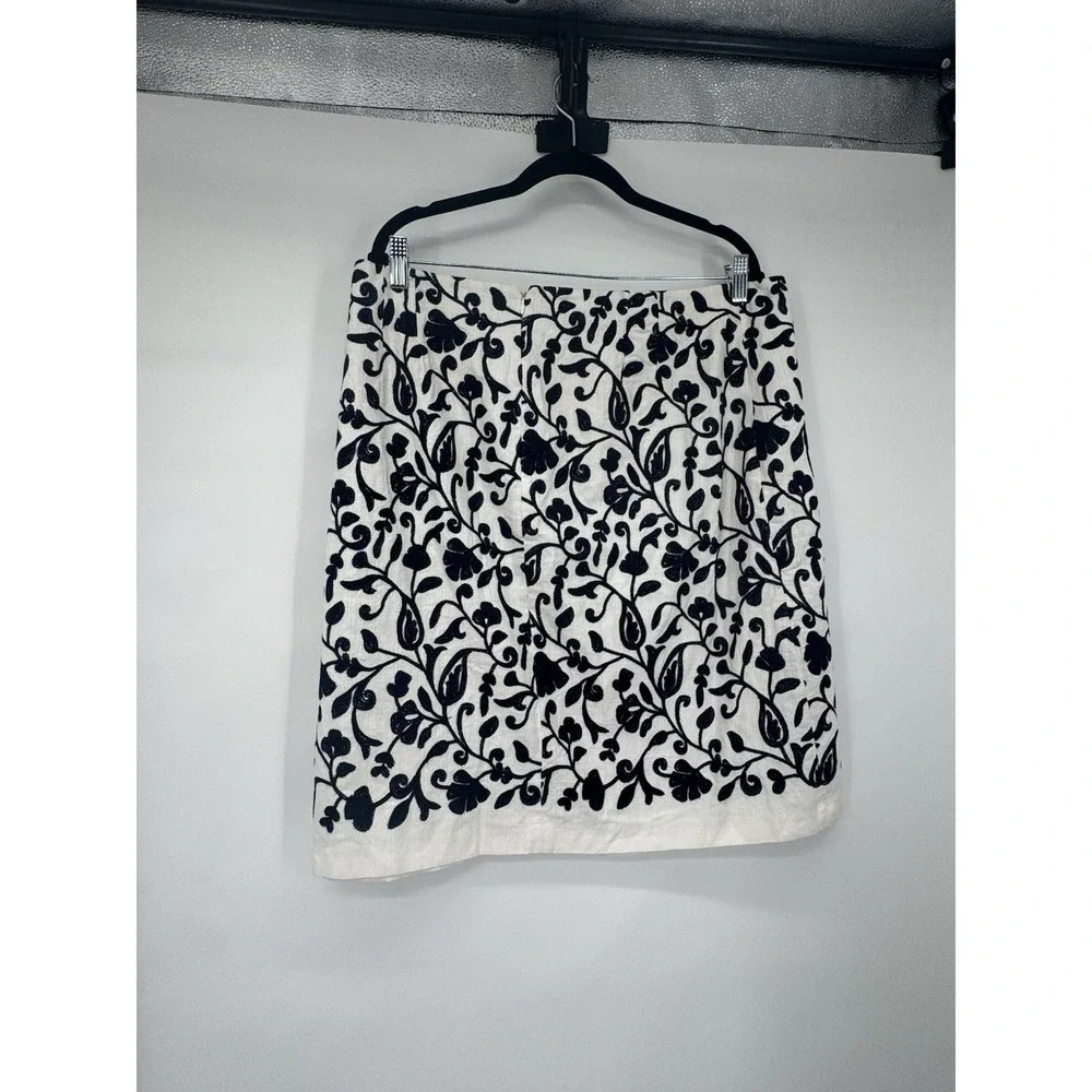 Talbots Pencil Skirt White‎ Embroidery Floral cottagecore coquette clean girl 14